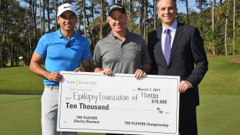 Jason Day helps Jeff Klauk win TPC Charity Challenge